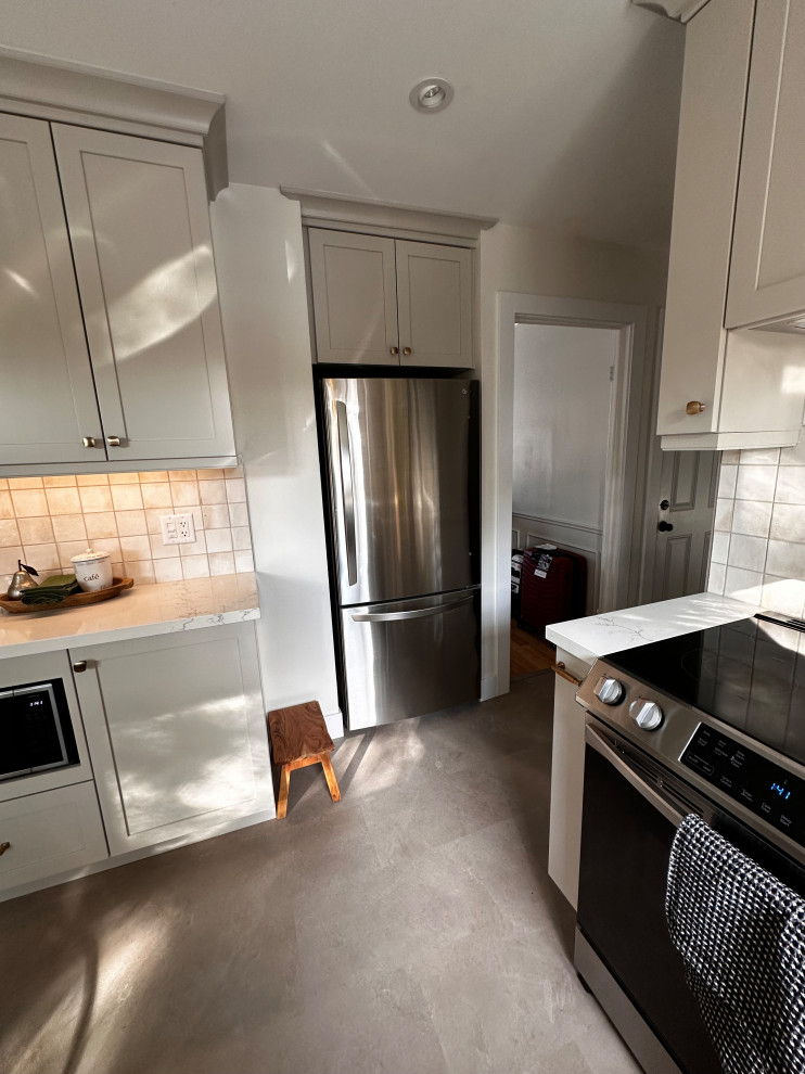 Spencer Crescent - Elegant Kitchen Remodel