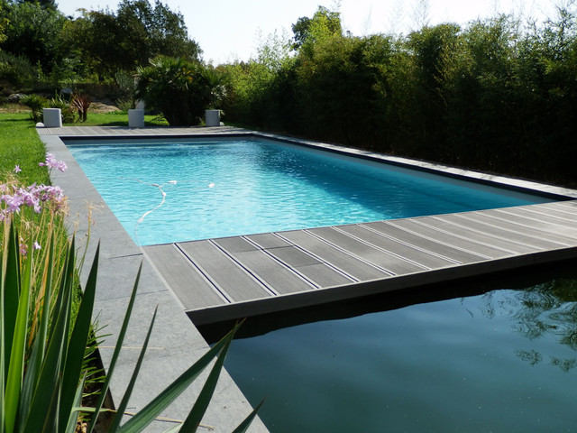 R&eacute;alisation de piscines contemporaneo-piscina