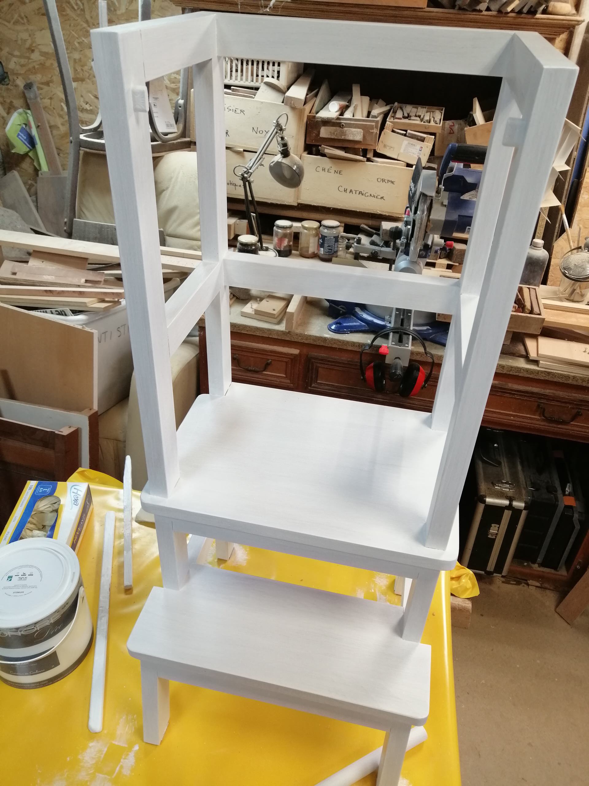 Chaise avant peinture