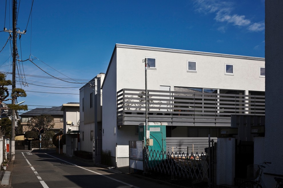横浜にあるコンテンポラリースタイルのおしゃれな住まいの写真