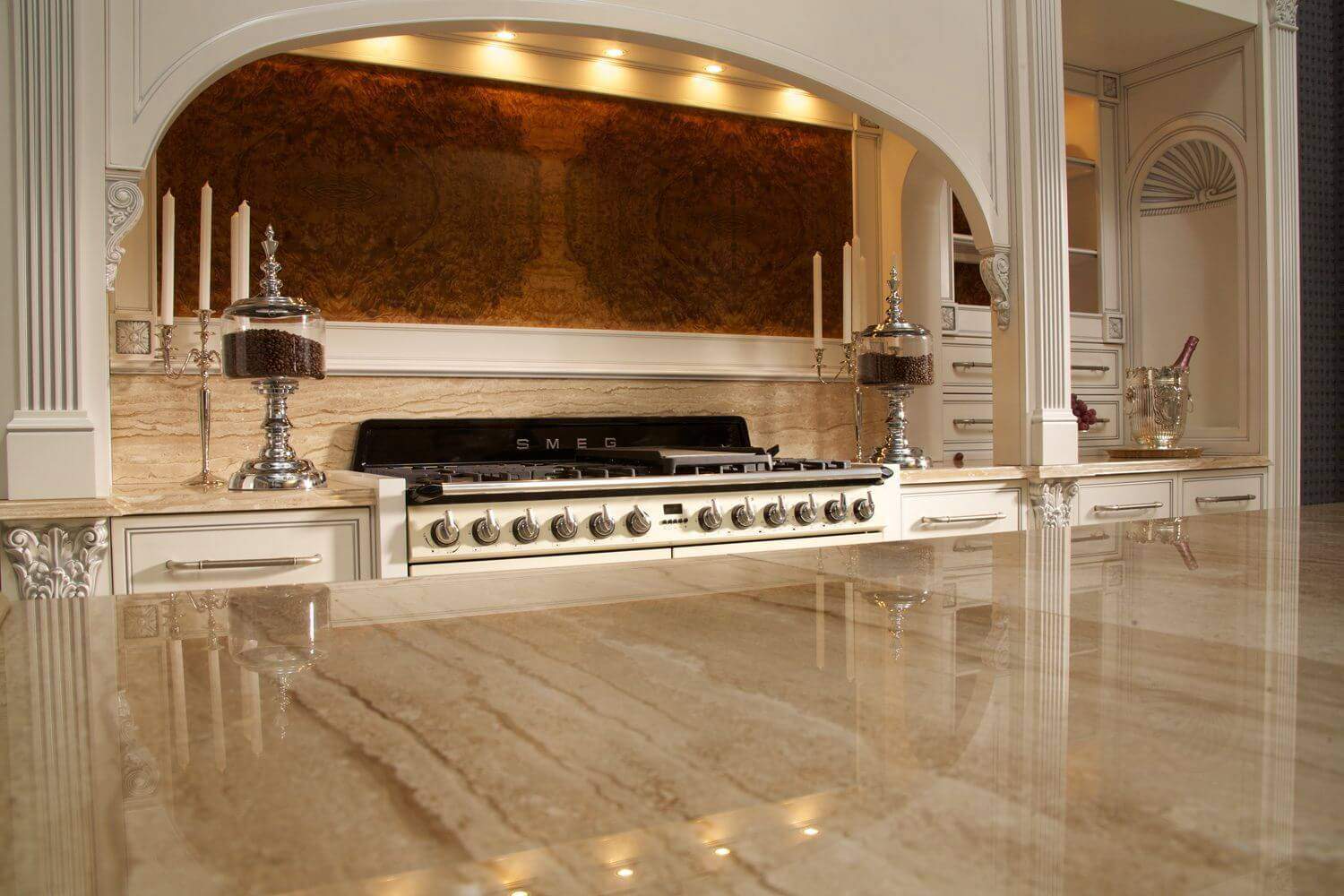 Британика luxury