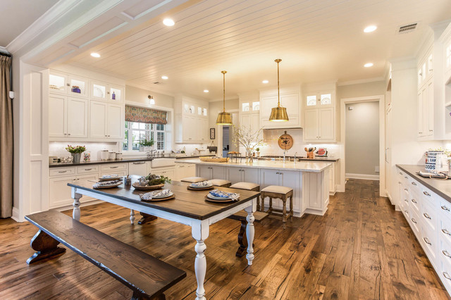 Low Country Southern Style Home Farmhouse Kitchen