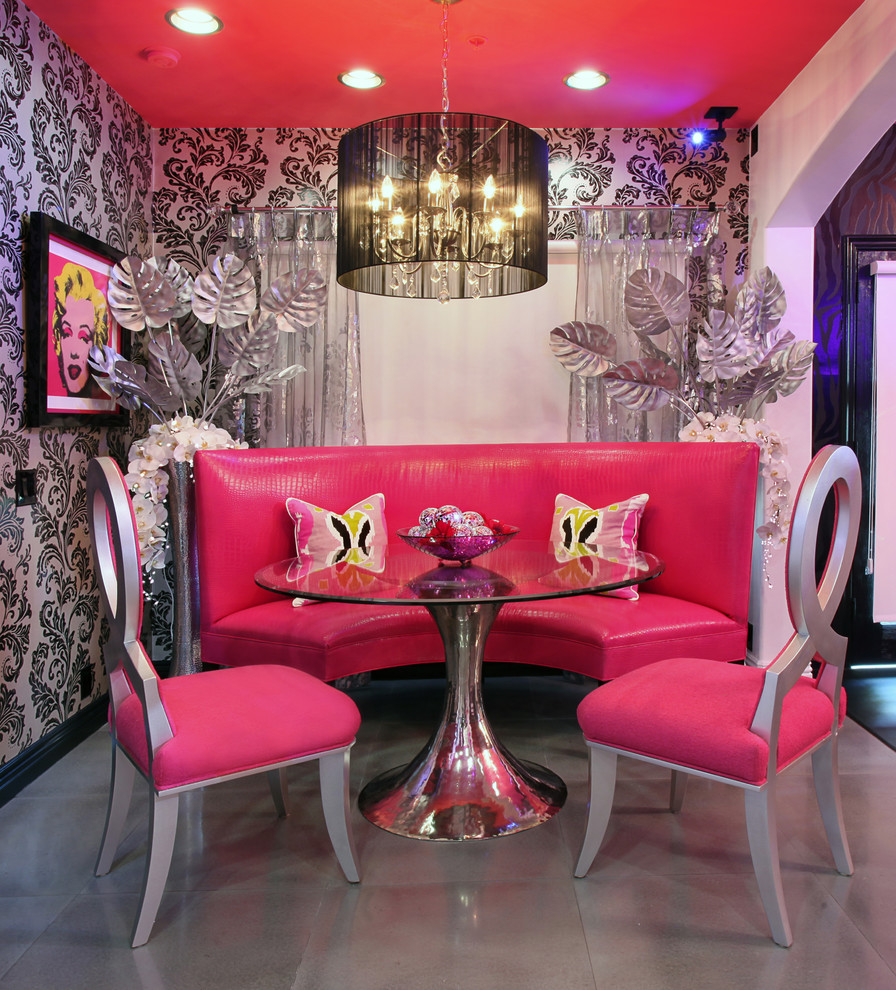 Photo of an eclectic dining room in Orange County.