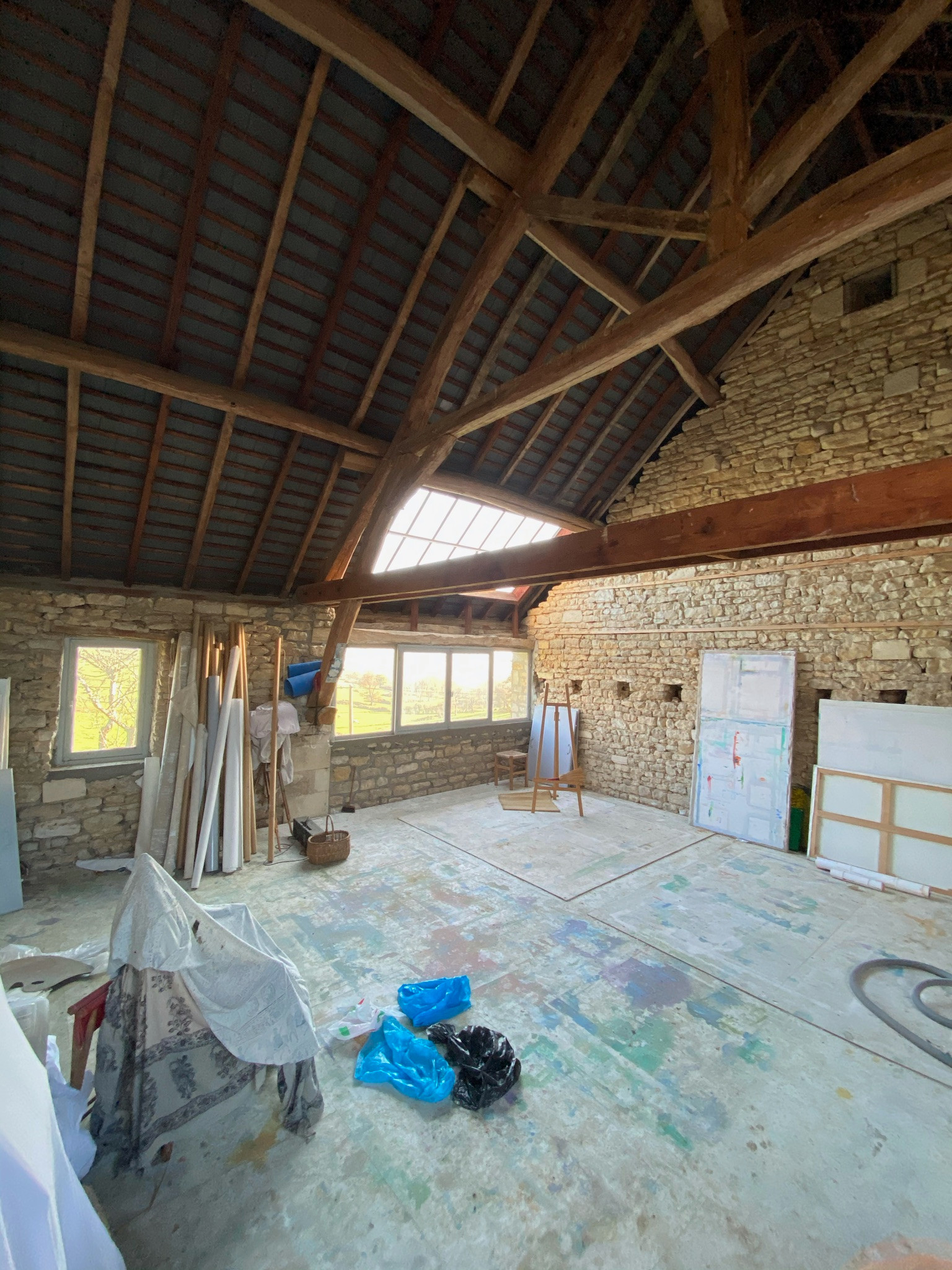 LA RENAISSANCE D'UN ATELIER A LA VUE EPOUSTOUFLANTE