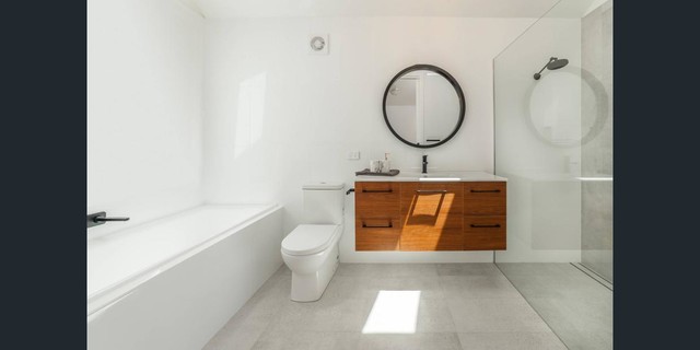 Lockyer House contemporary-bathroom