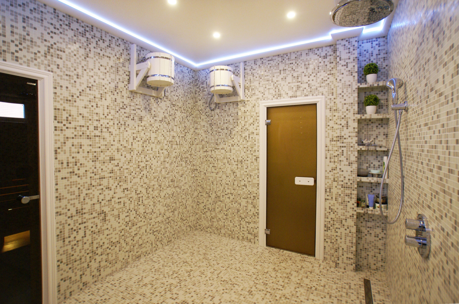 ГОСТЕВОЙ ДОМ. НОВАЯ РИГА. 70 КВ.М.