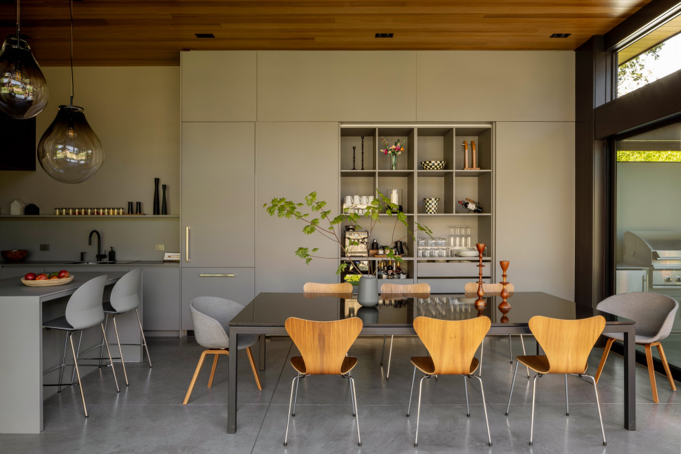 Modern dining room in Seattle.