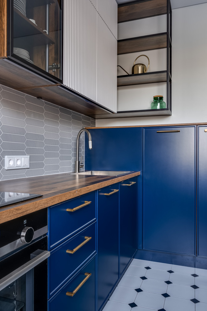 Современная синяя кухня