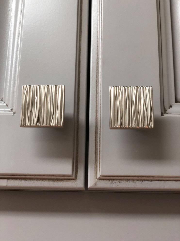 Inspiration for a small transitional laundry room remodel in Cincinnati