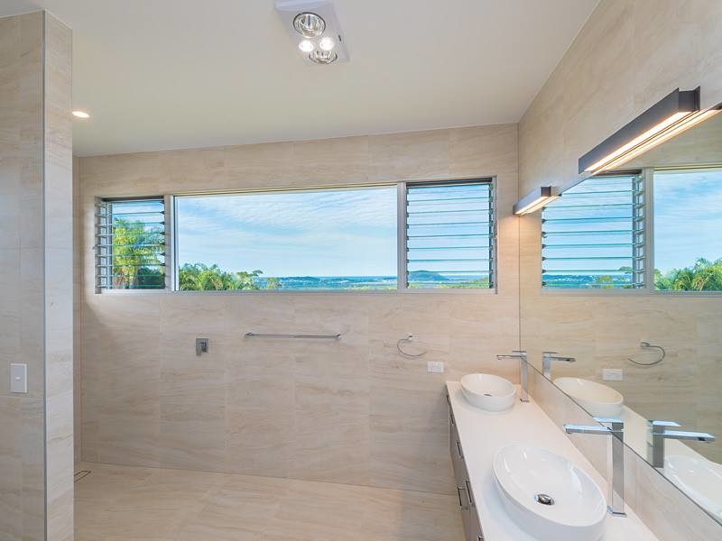 Design ideas for a contemporary bathroom in Sunshine Coast.