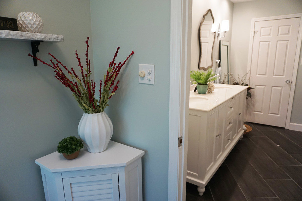Home design - transitional home design idea
