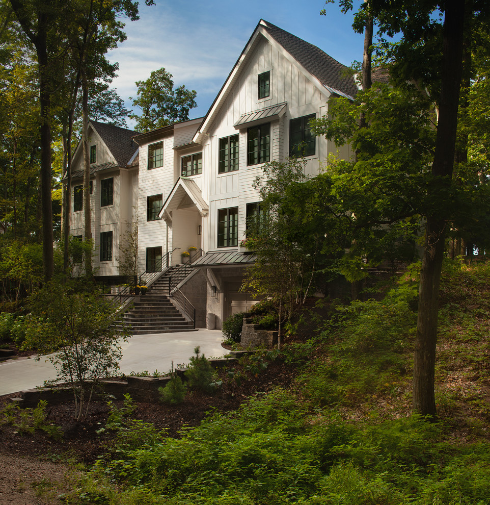 Home design - modern home design idea in Grand Rapids