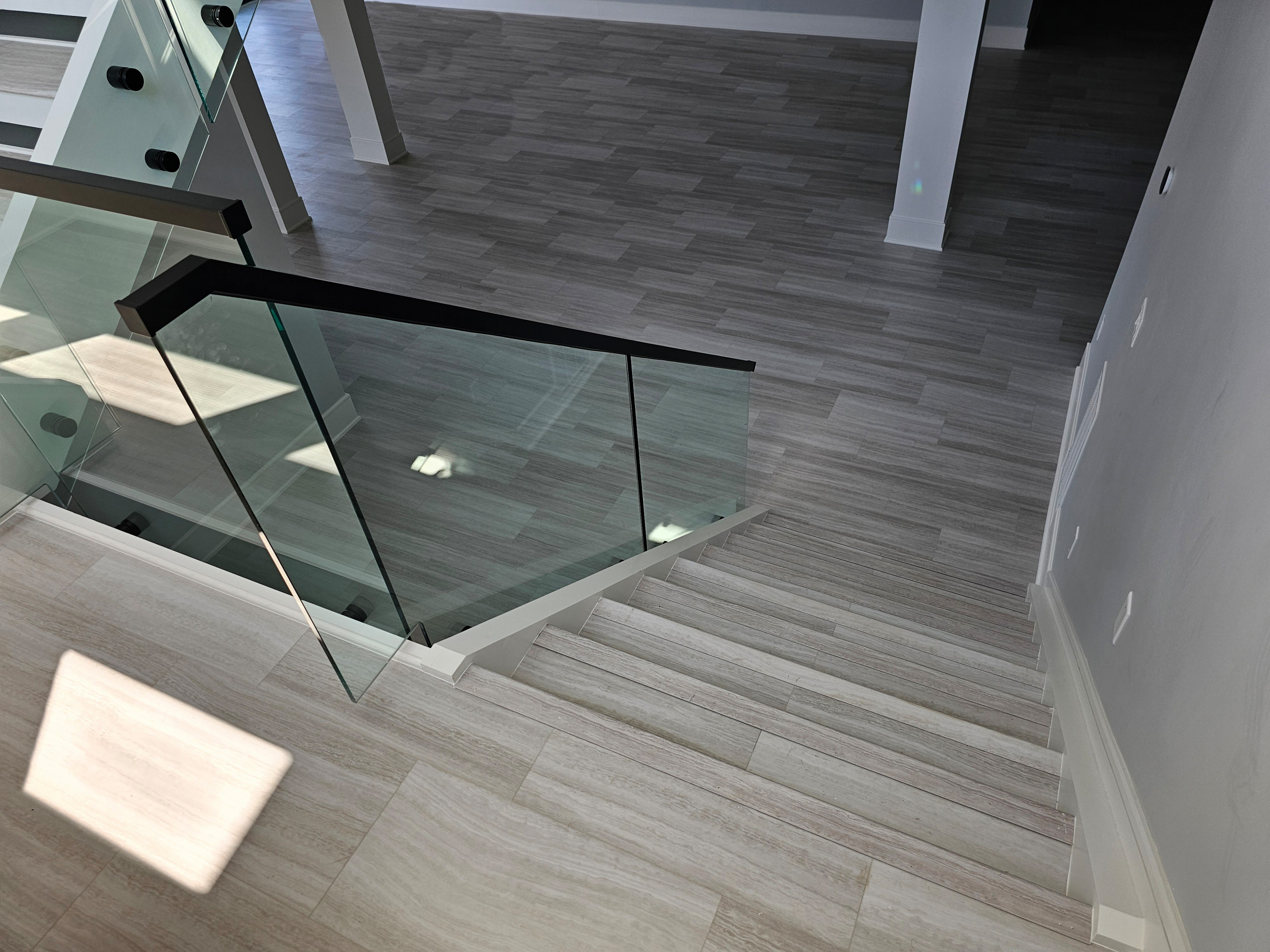 125_Modern Open Rise Stair with Glass Balustrade, Aldie, VA 20105
