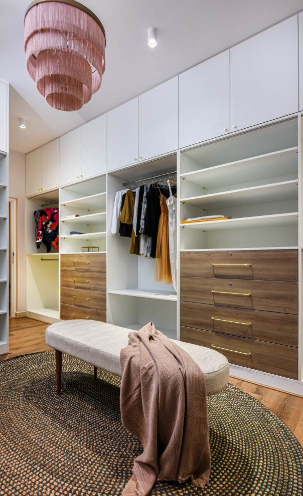 This is an example of a transitional storage and wardrobe in Bengaluru.