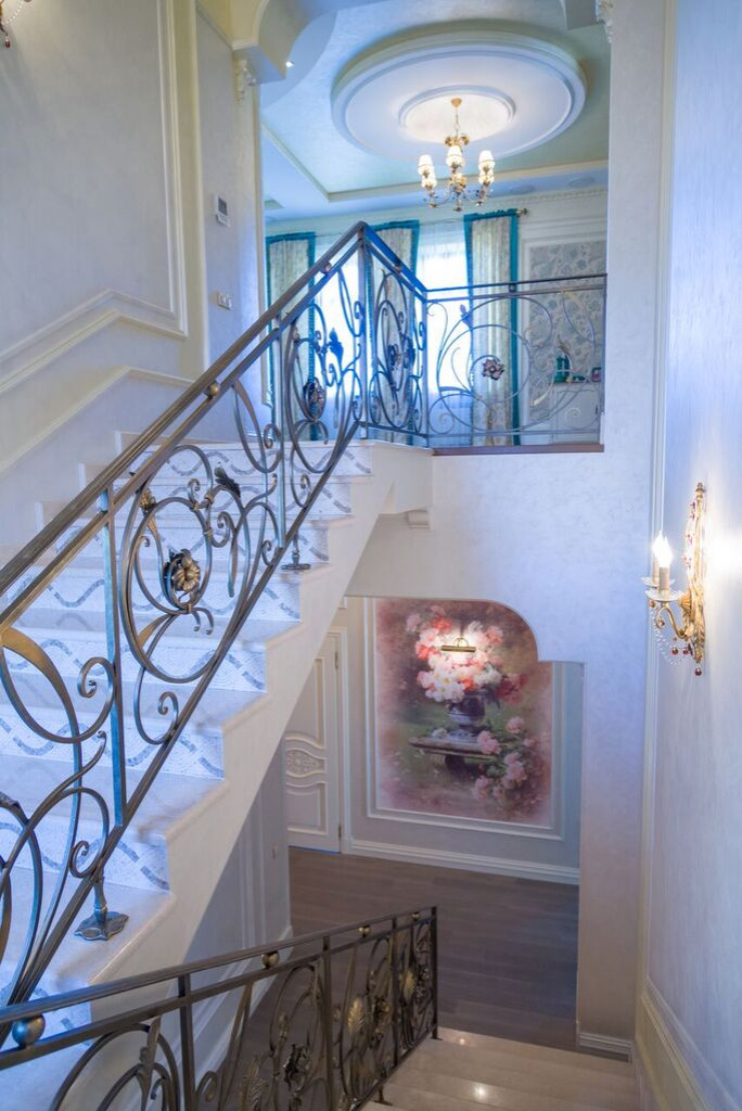 Интерьер дома в классическом стиле (500 кв м)