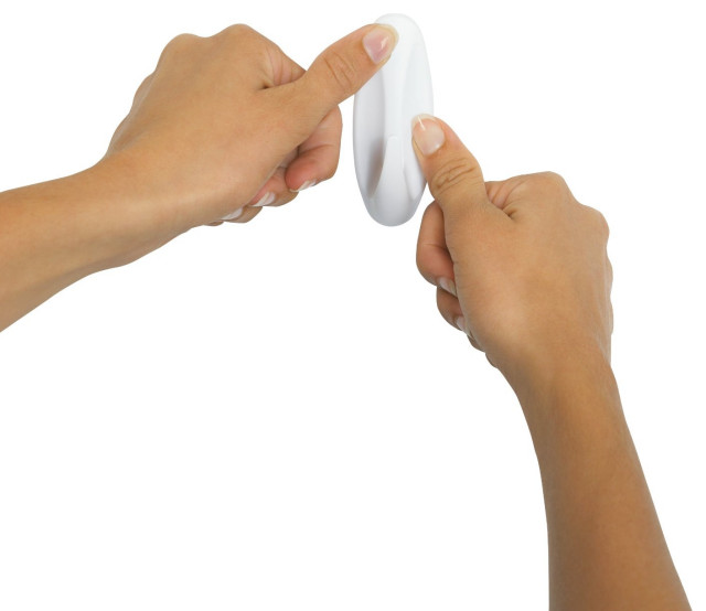 Command 17003VP3PK Large Utility Hook Value Pack, White, 3 Hooks & 6