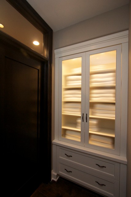 Robeson Design Built In Hallway Closet Towel Storage And Linen