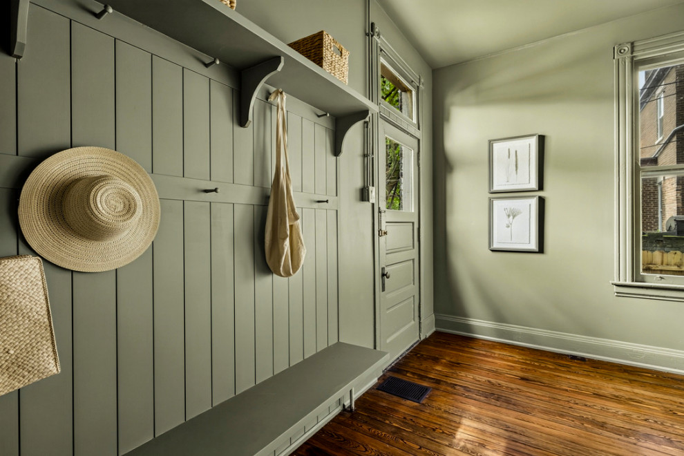 Entryway - entryway idea in Cincinnati