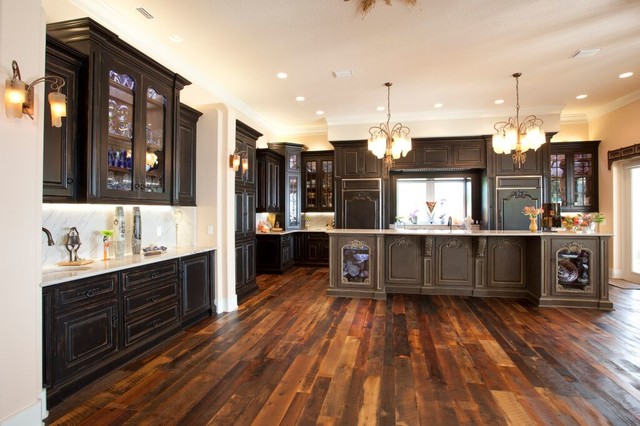 Riverside Drive asian-kitchen