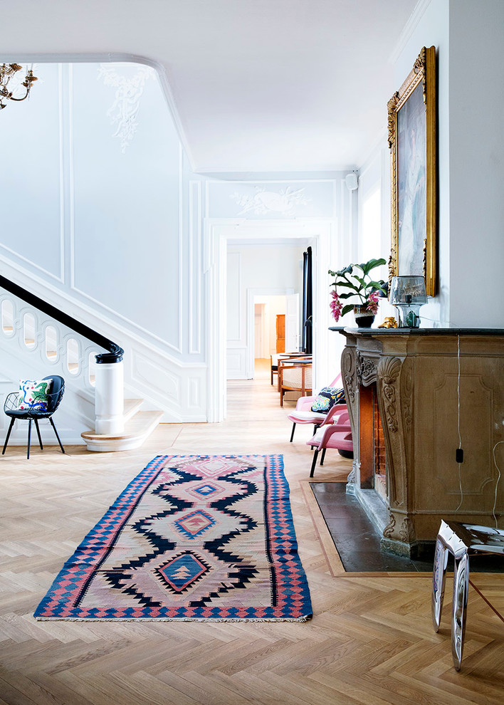 Design ideas for a traditional family room in Copenhagen.