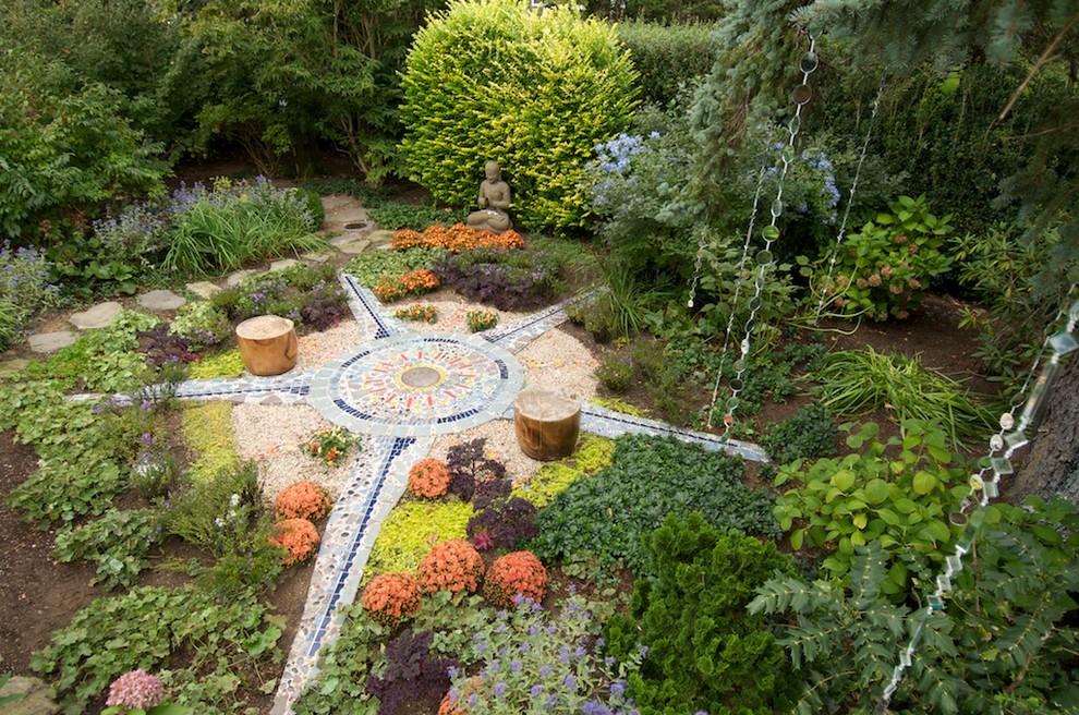 Design ideas for an eclectic backyard garden in New York.