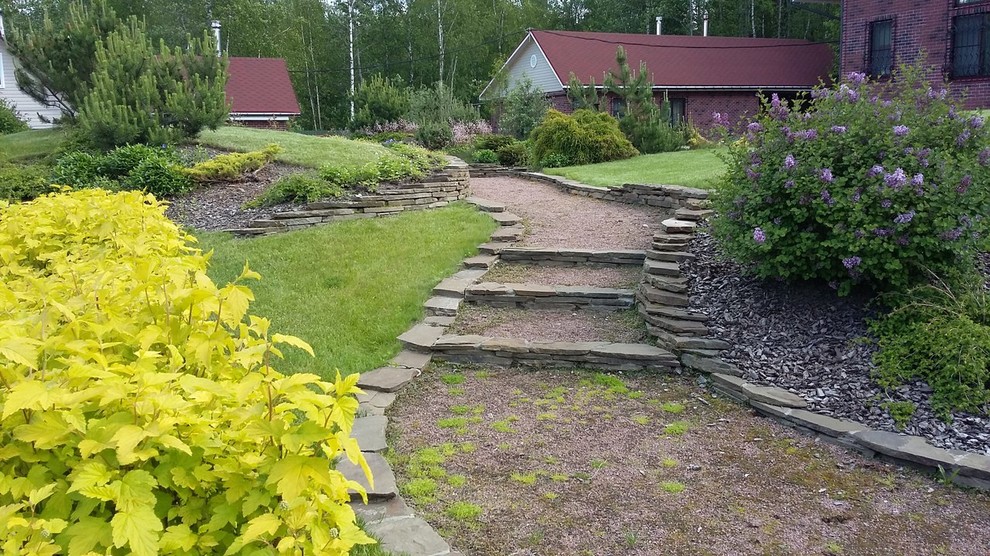 Сад  на холмах