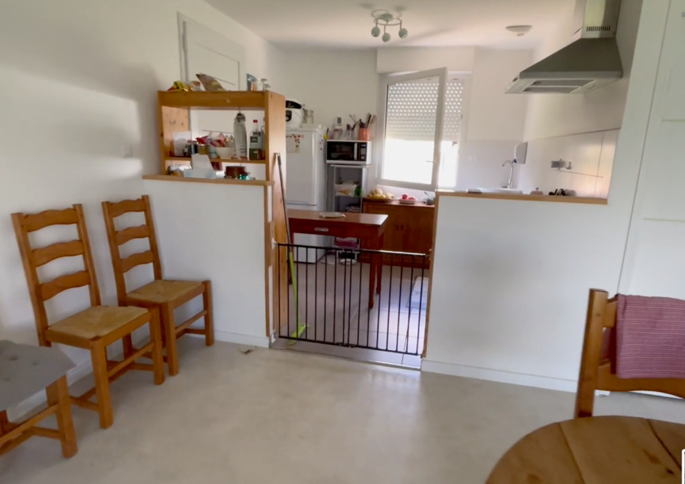 Aménagement d'une ancienne maison d'assistantes maternelles