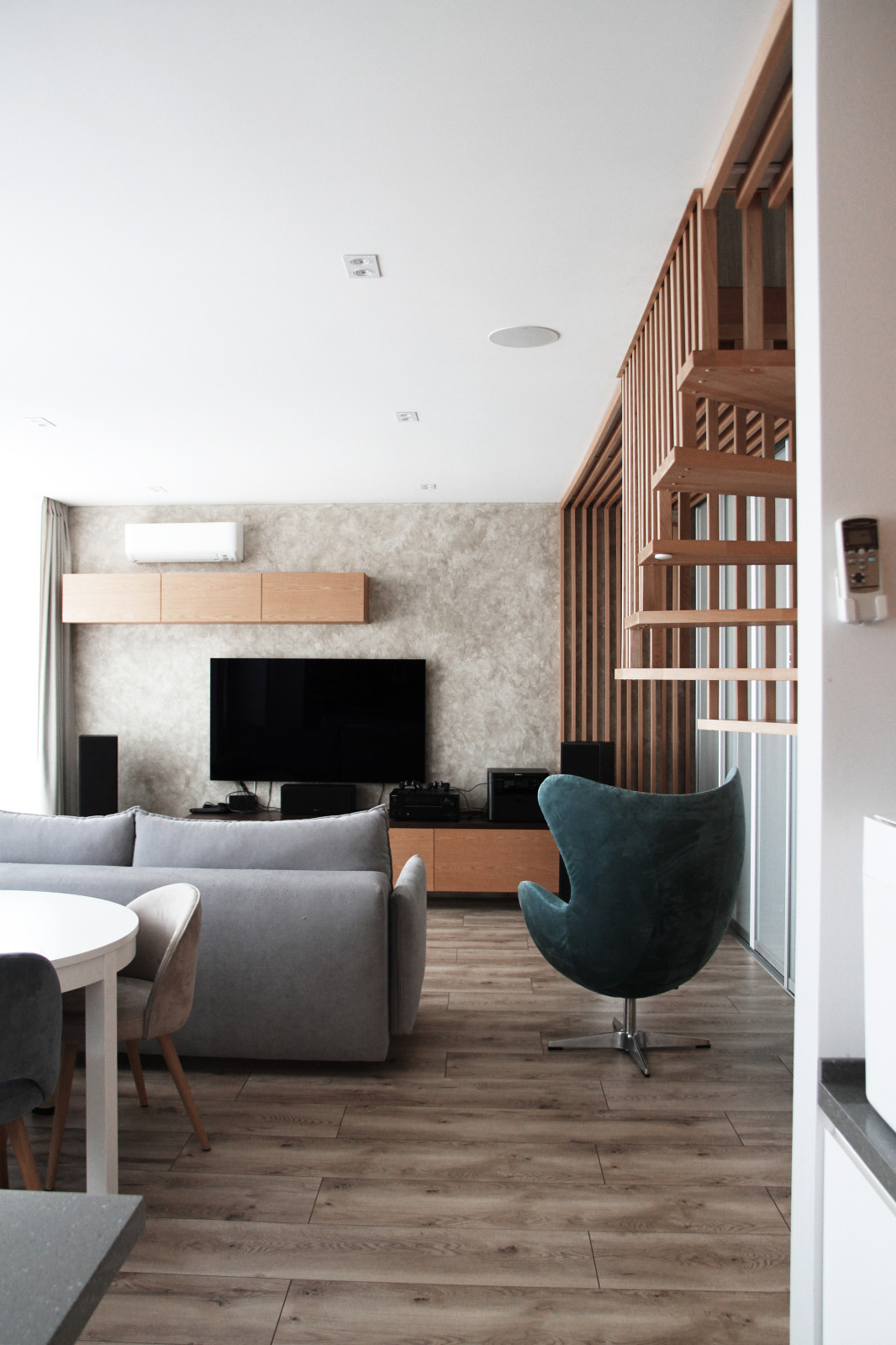 Реализация дизайн-проекта двухуровневой квартиры