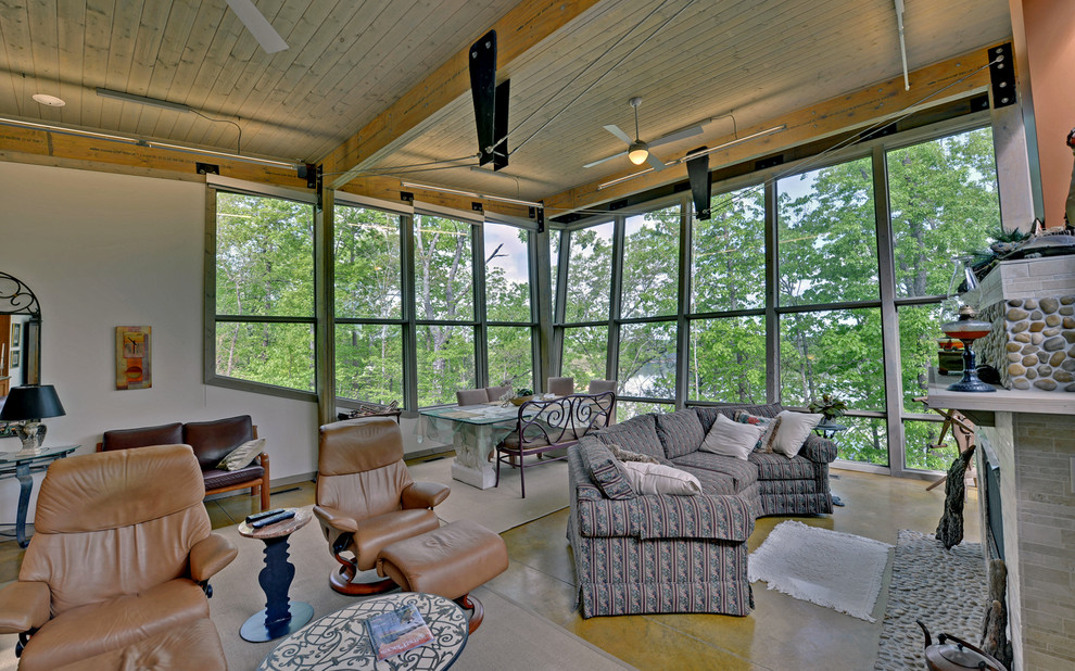 This is an example of a modern living room in Atlanta.