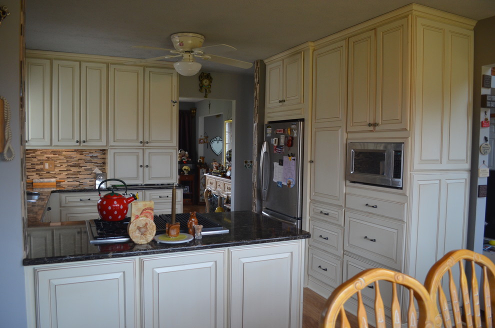 Making the most of a Small Kitchen! - Farmhouse - Kitchen ...