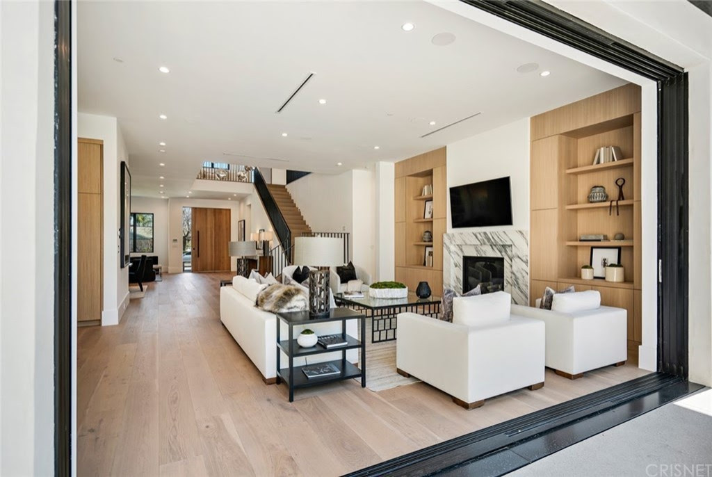 New Construction - Noeline Avenue Encino