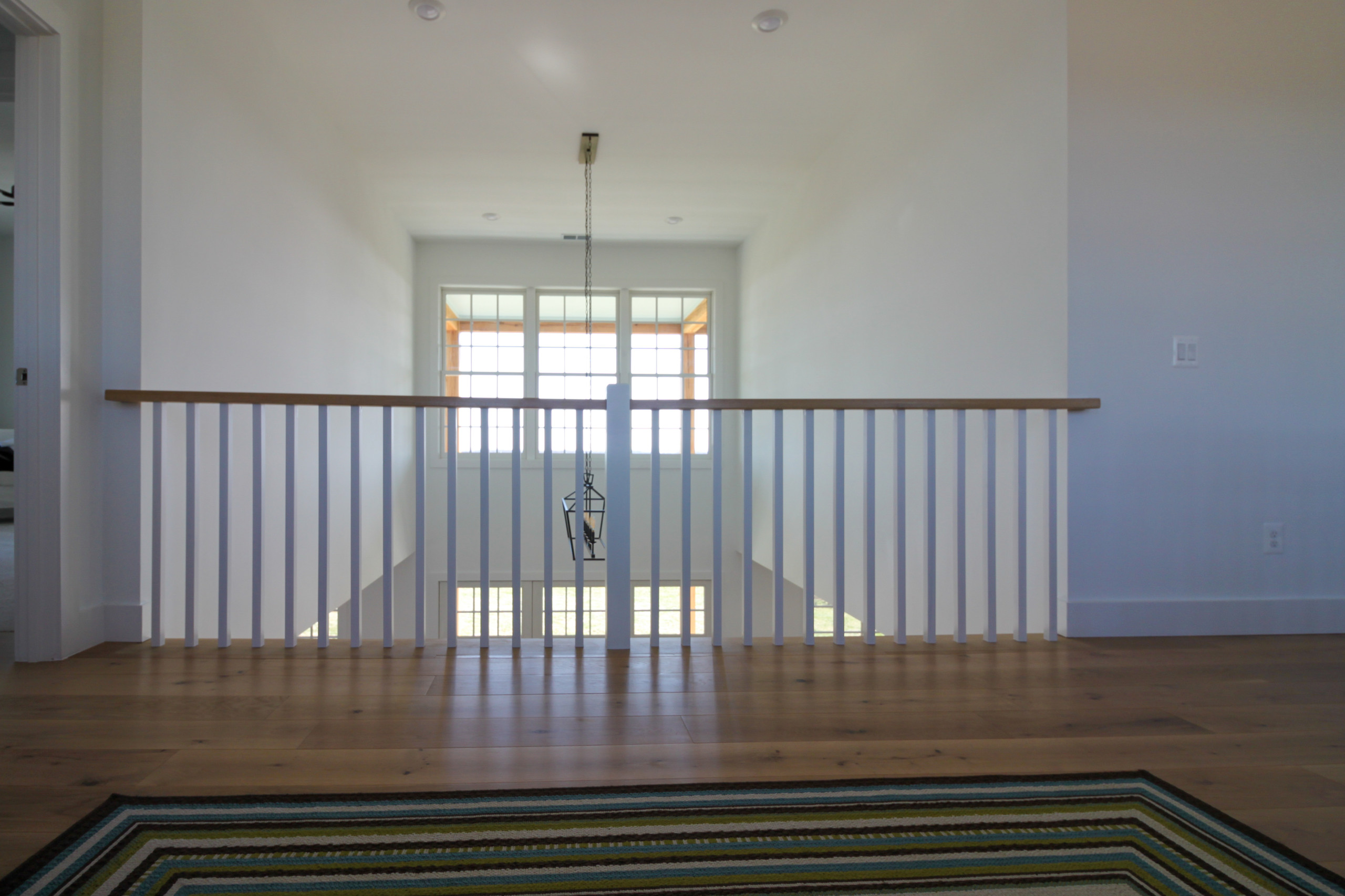 91_U-Shaped Floating Staircase Surrounded by Bucolic Mountain Views, Winchester,
