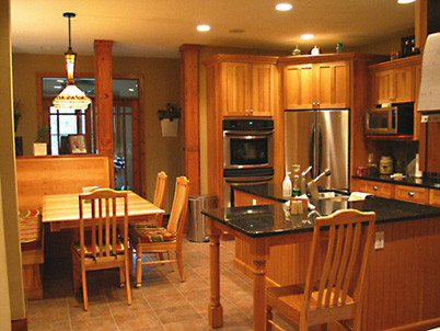 Photo of a traditional kitchen in Minneapolis.