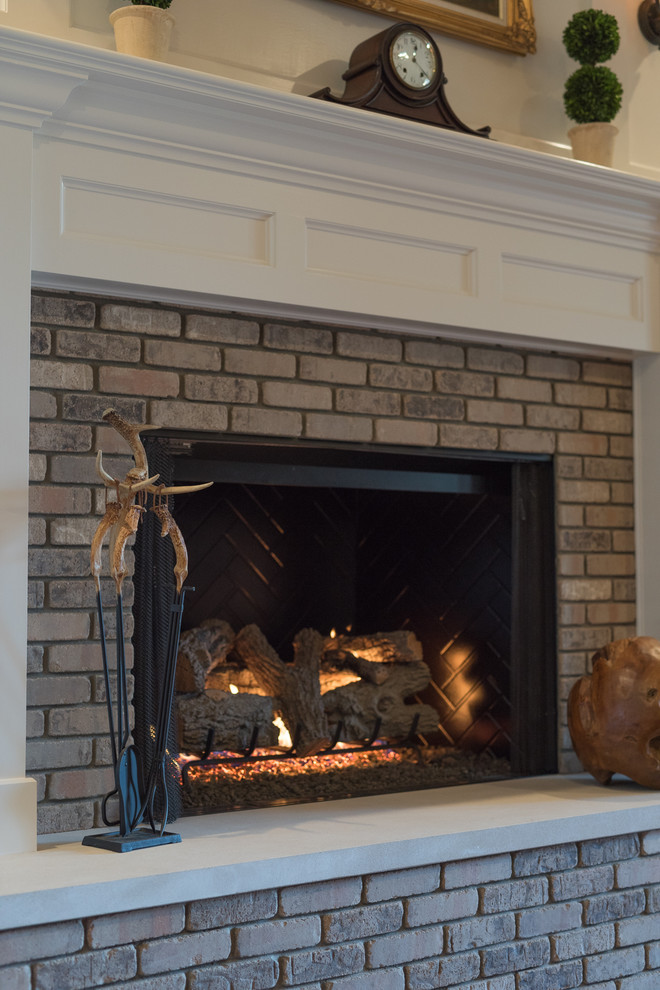 Inspiration for a large transitional home design remodel
