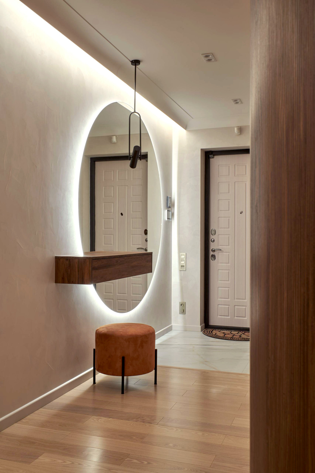 Холл-гостиная 74 кв.м. 2022 г. Фото.