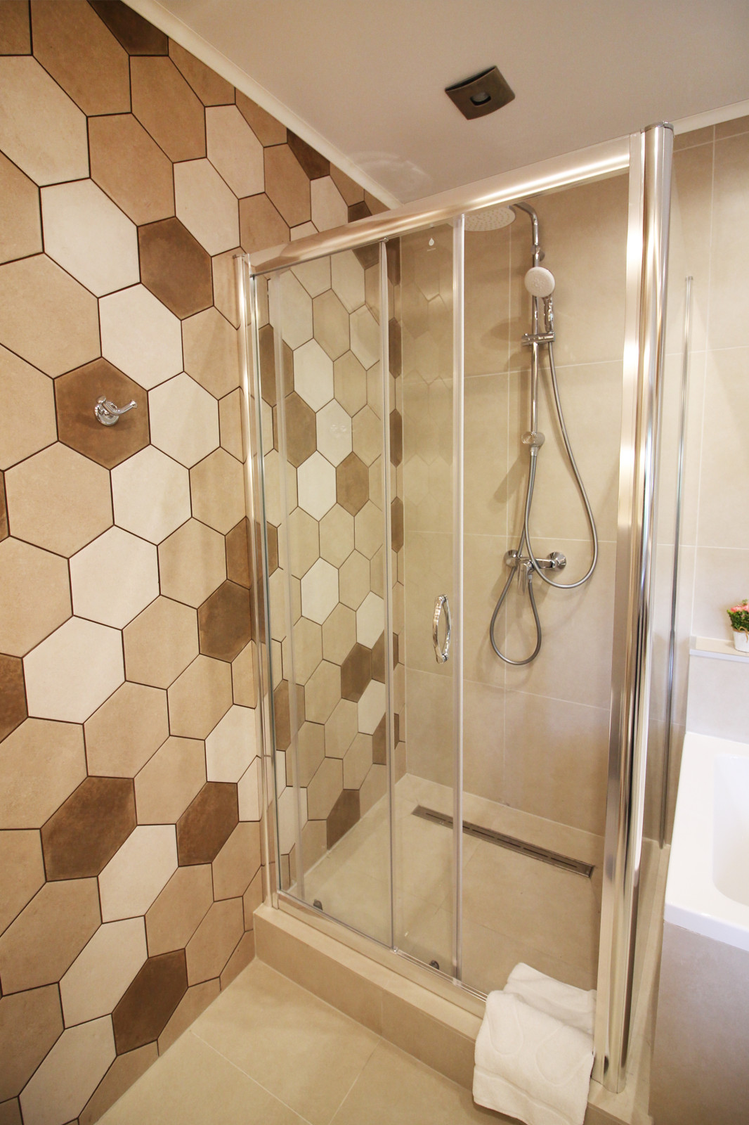 Срубовой коттедж 38 в п.Рощино, Ленинградская обл. Царство-Королевство