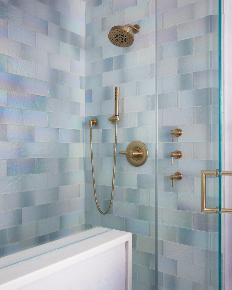 Bathroom - transitional bathroom idea