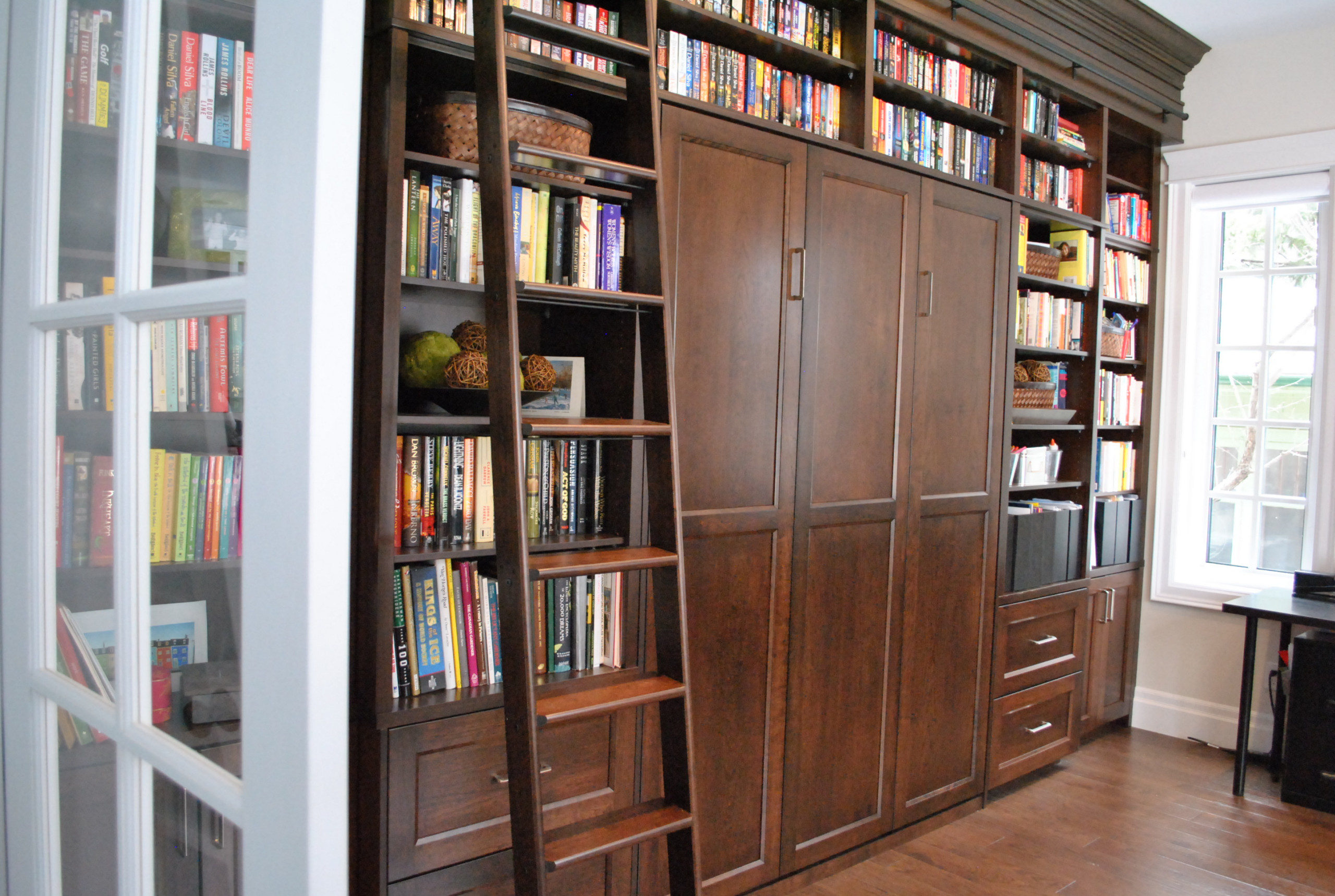 Murphy Bed, Library