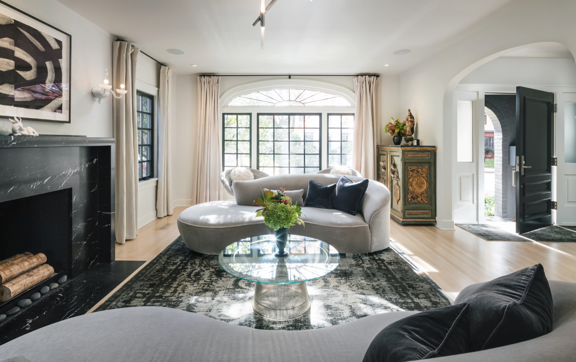 Houzz Pro Spotlight Cover Image: Beautiful Modern Living Room
