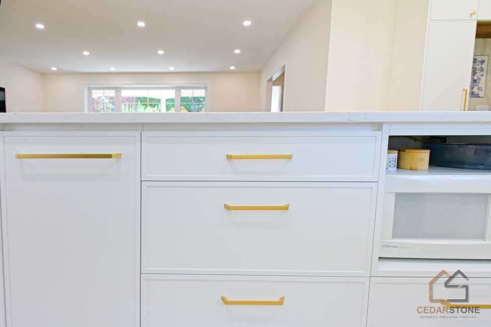 Round Edge Retreat in Etobicoke