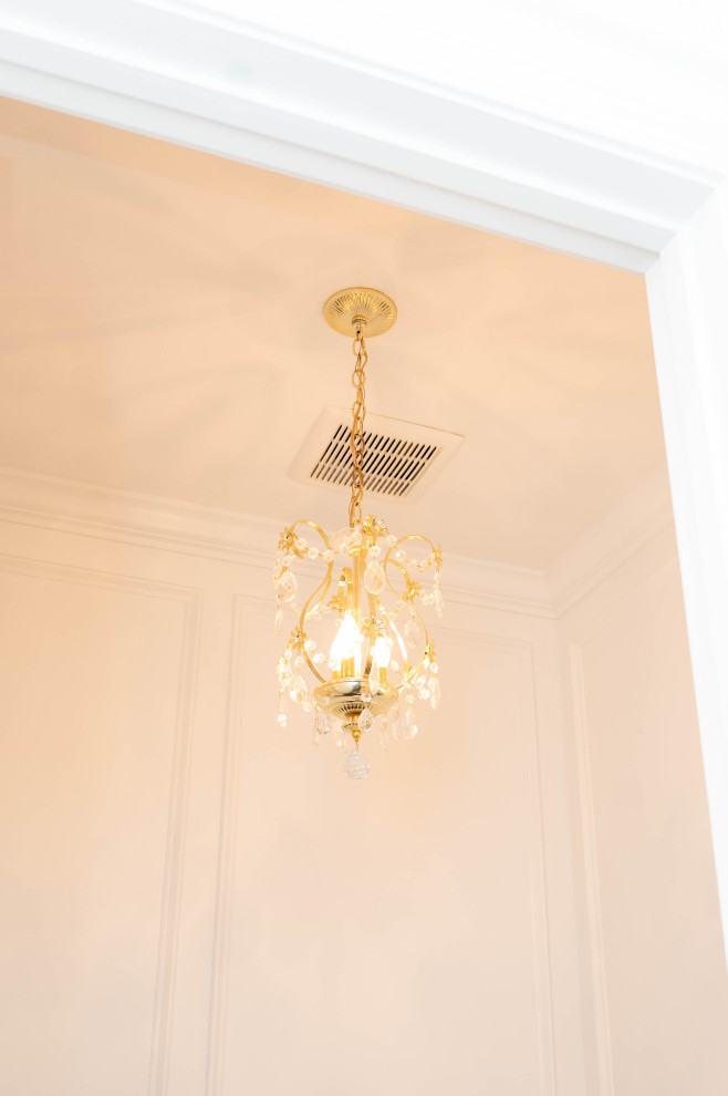 Keythorpe Entry and Half Bath