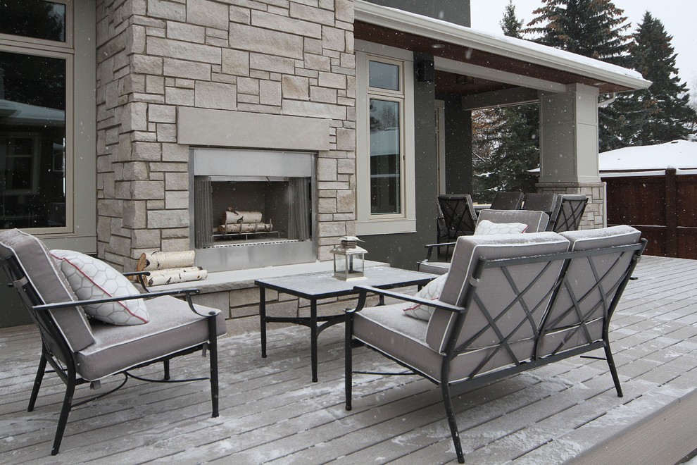 Example of a transitional deck design in Calgary