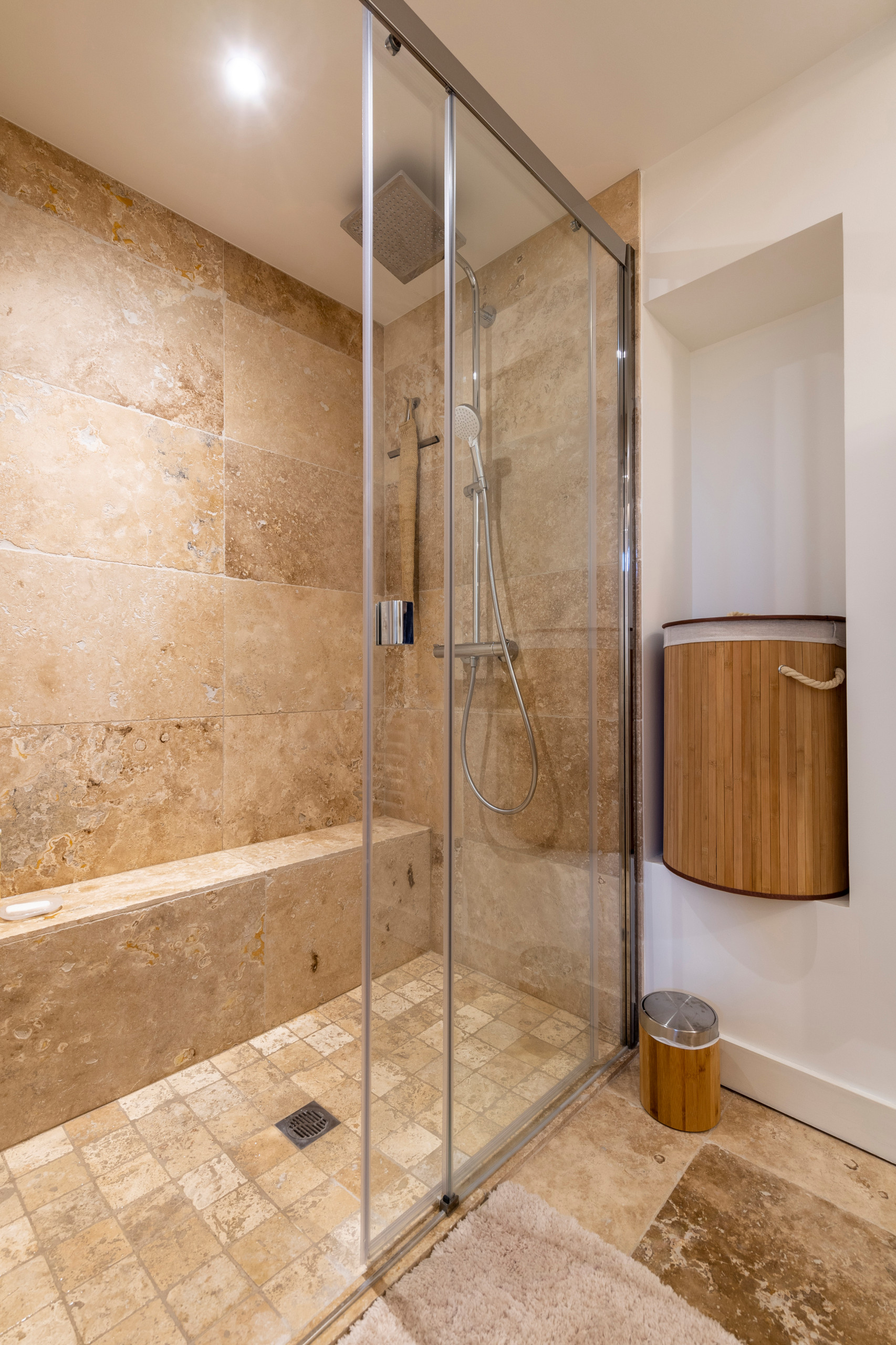 75 Modern Walk-In Shower Ideas You'll Love - January, 2024