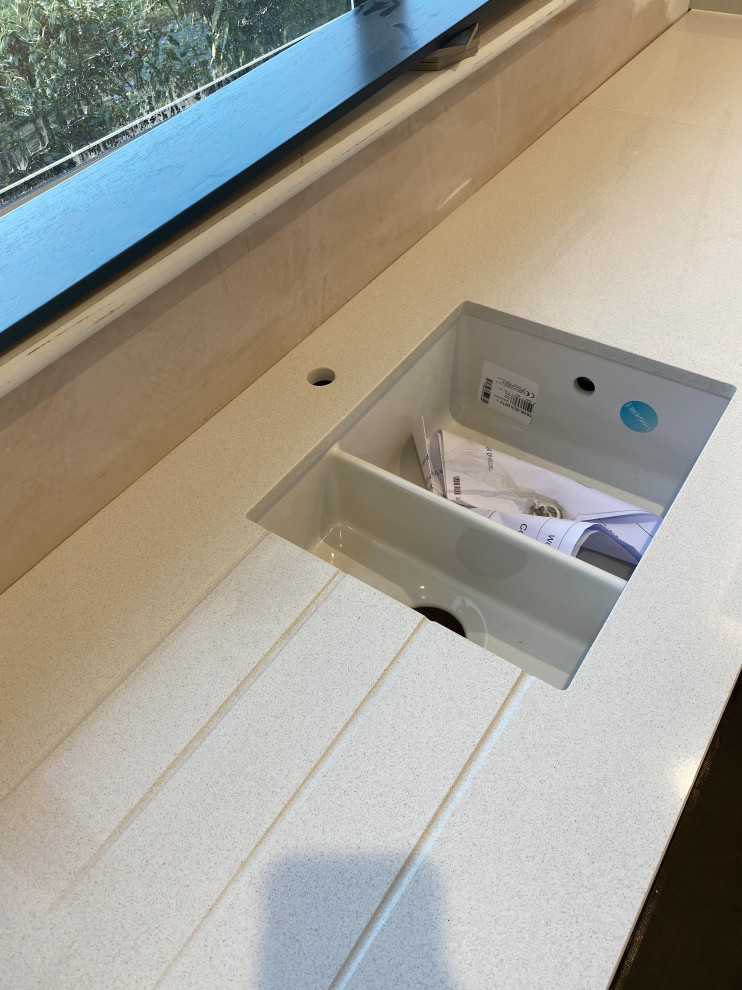 Worktop specialists (quartz, oak, compact laminate, laminate)