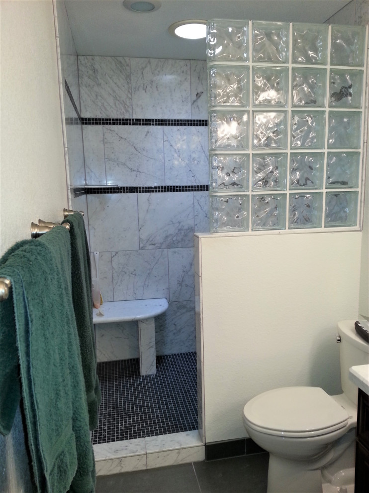 Elegant bathroom photo in Phoenix