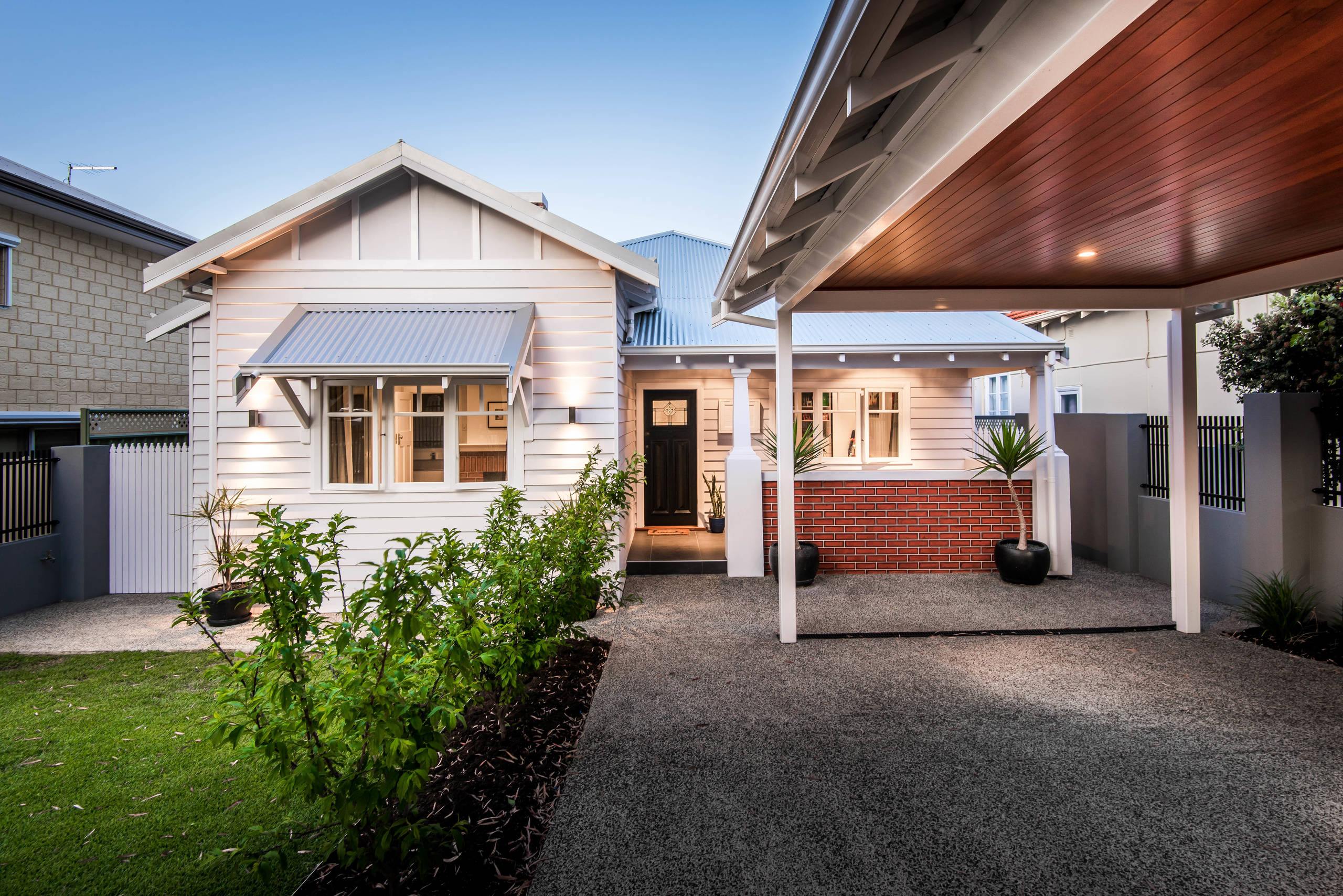 1940s Bungalow Style Restoring A 1926 Bungalow In A New Way Cottage