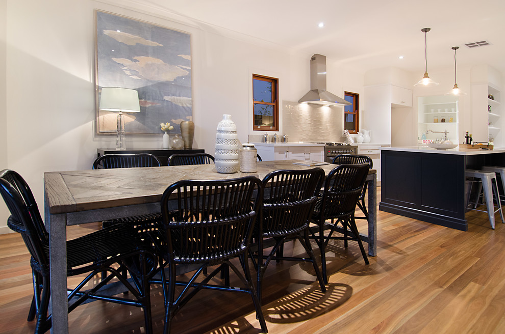 Inspiration for a contemporary dining room in Brisbane.