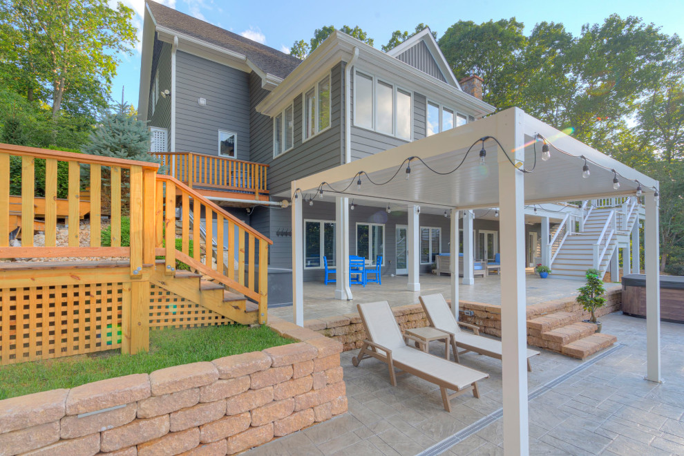 Home design - transitional home design idea