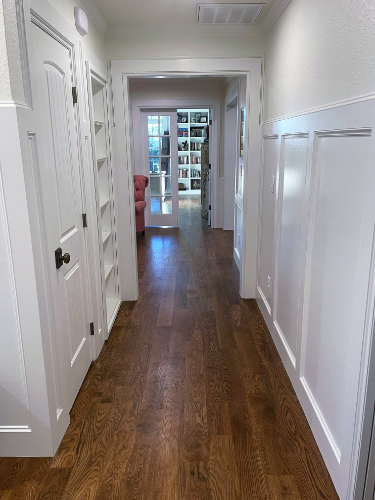 Hallway - contemporary hallway idea