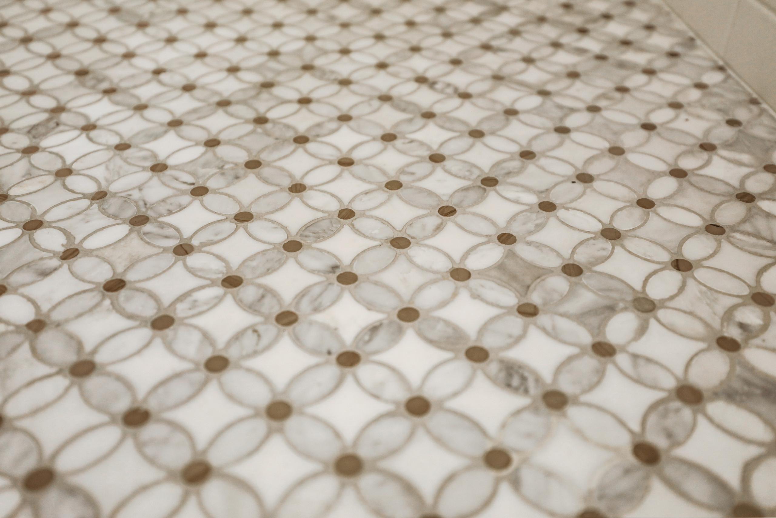 Graphic Floral Tile Shower Floor